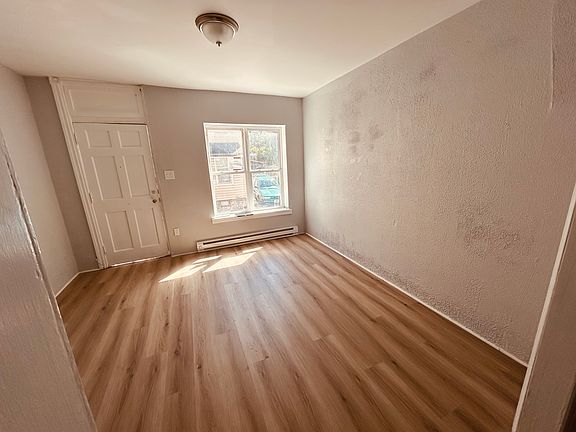 5th image of 214 1/2 N Hall St