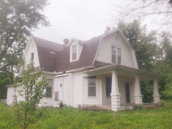 700 West St
