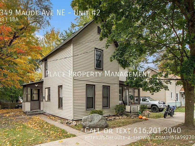 1349 Maude Ave NE #2 — Photo 3