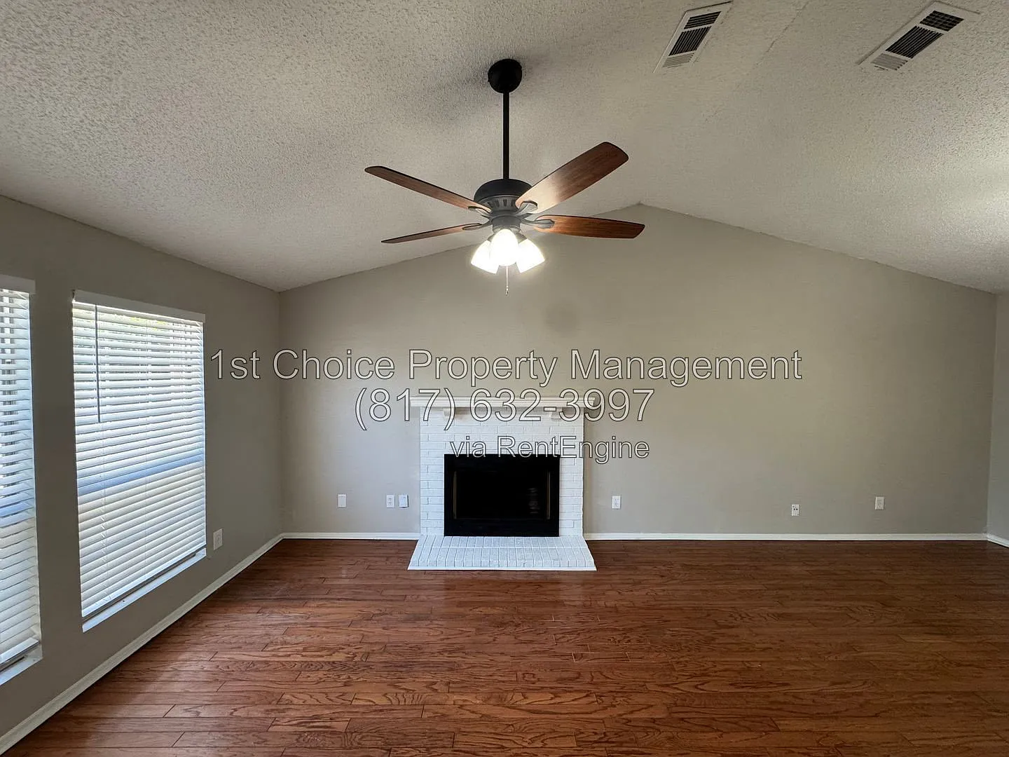 3 bed, 2.0 bath, 1104 sqft, $1,995 — Photo 2