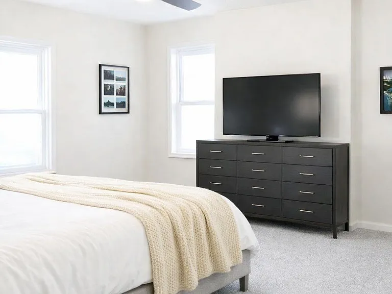 1105 N Sherman St #2 — Photo 9