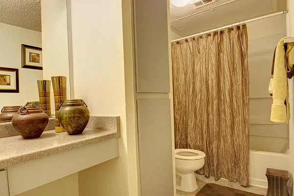 4700 Wimbleton Way — Photo 5