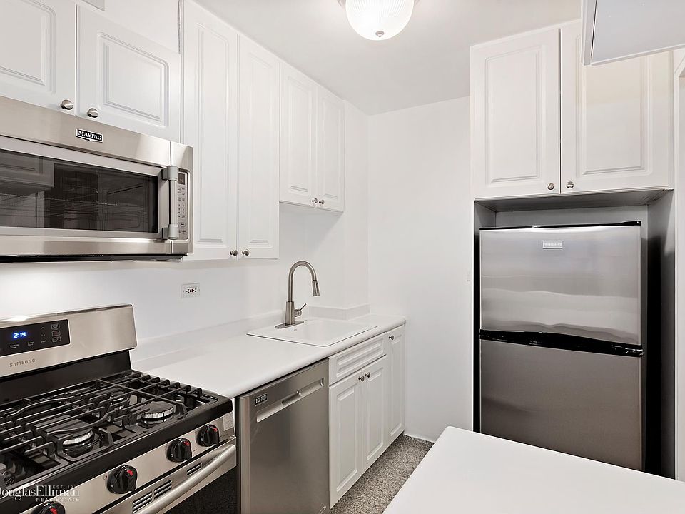 1st image of 425 E 63rd St APT W1g