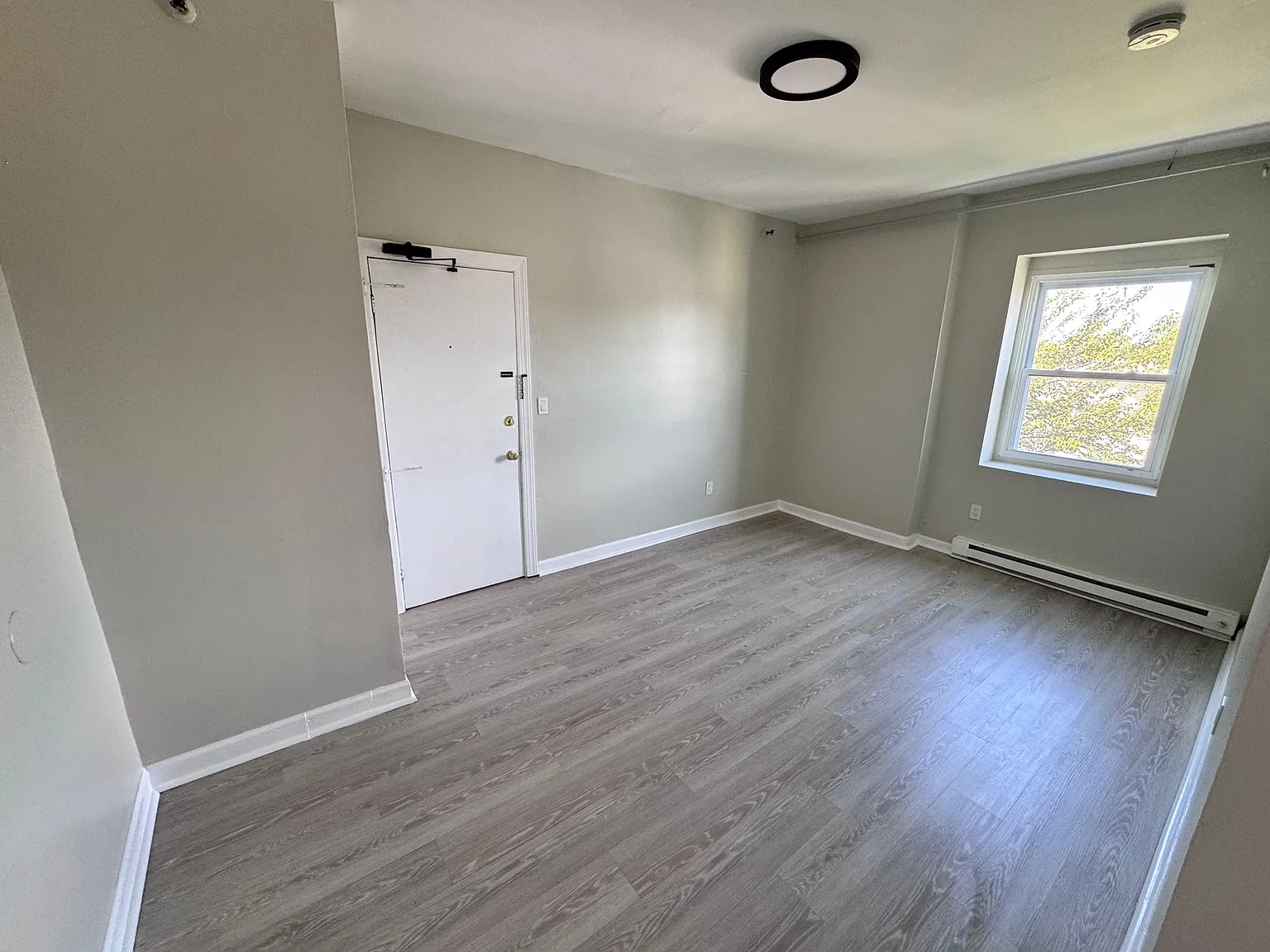 53 Tillinghast St — Photo 2