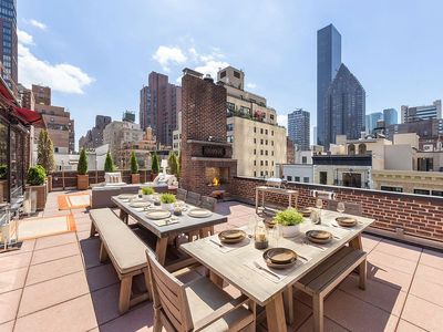 301 E 52nd St, Manhattan, NY, 10022