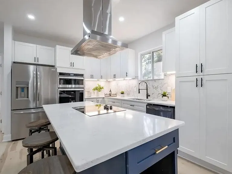 763 Center Hill Ave NW — Photo 8