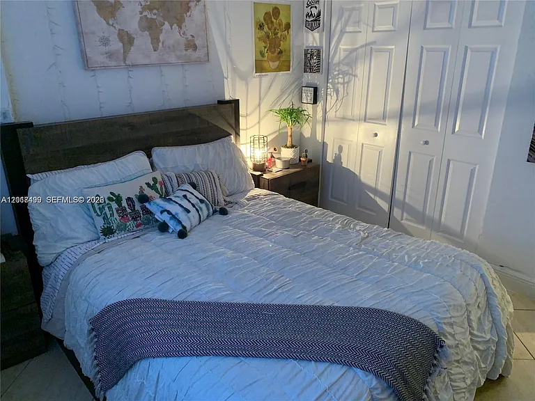 210 SW 11th St #204 — Photo 12