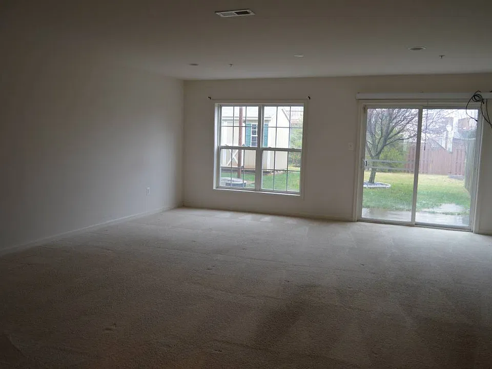 2550 Emerson Dr