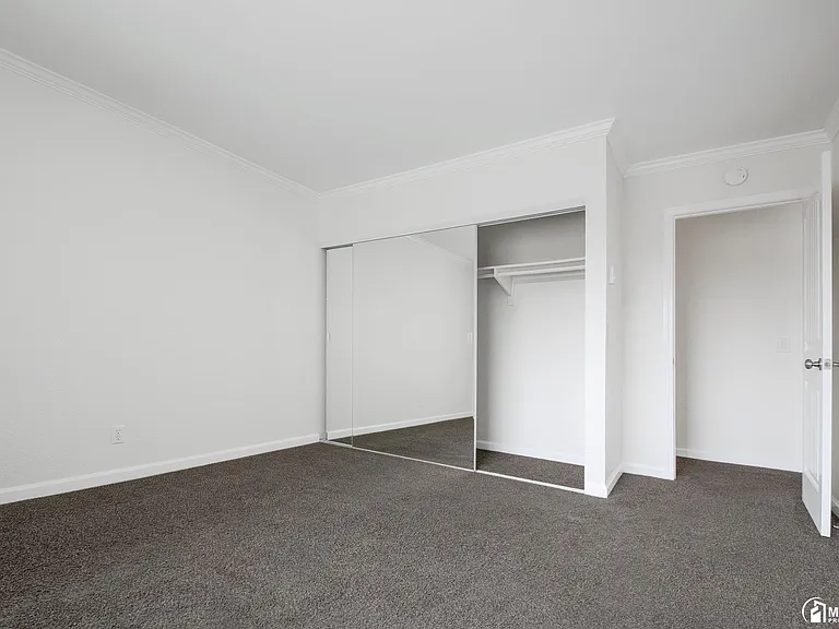 Terrace Villas Apartments — Photo 12