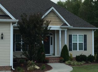 640 Millstone Dr, Clayton, NC 27527