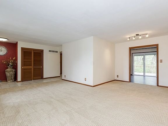 5th image of 1505 40th Avenue Ct