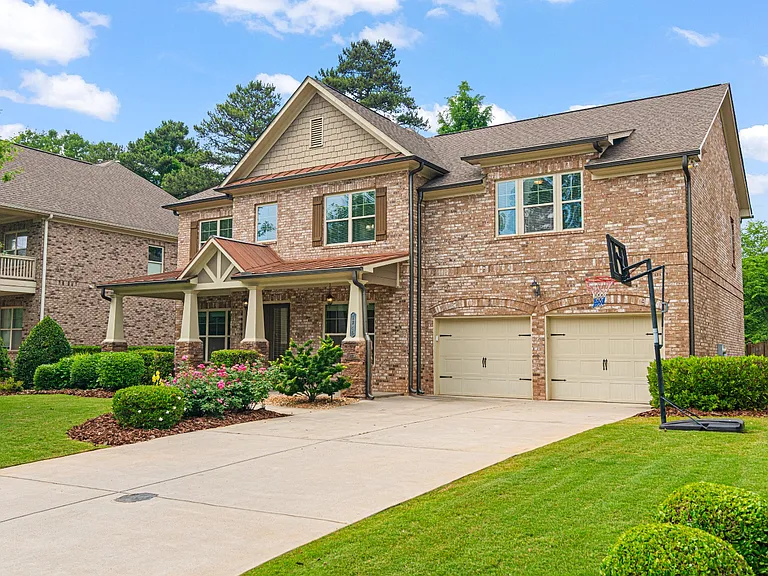 1245 Redbud Dr — Photo 3