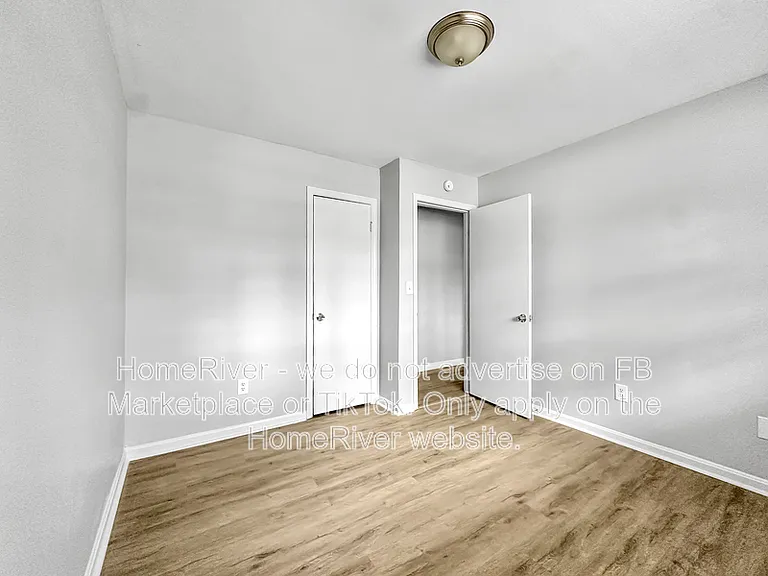 506 Shady Ln — Photo 16