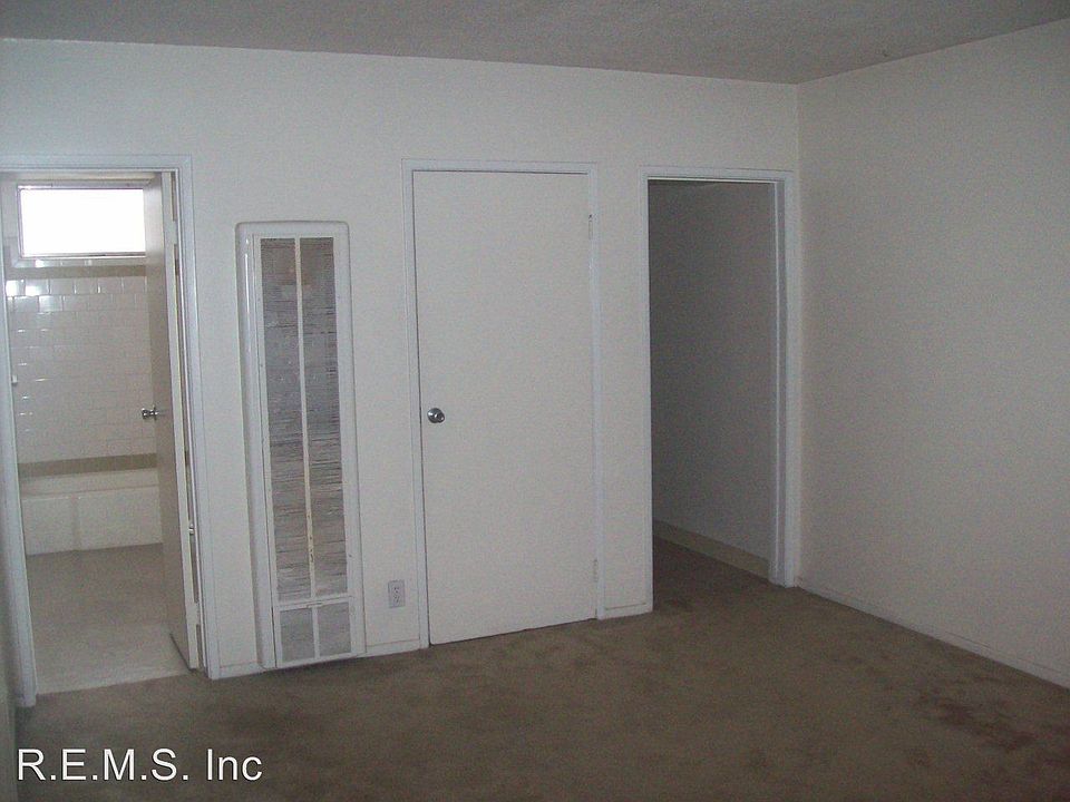 2nd image of 12319 Manor Dr APT 111