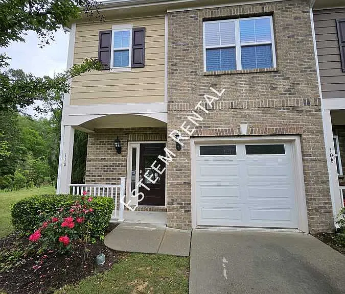 110 Fargale Ln — Photo 1