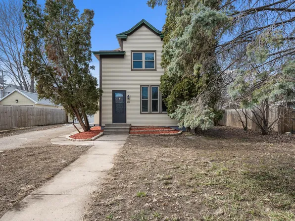816 Tyler St, Hastings, MN 55033
