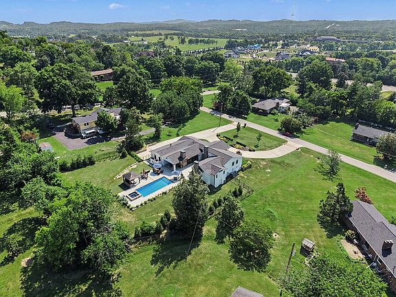 2nd image of 5008 Ashby Dr