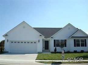 1st image of 324 Plantation Dr