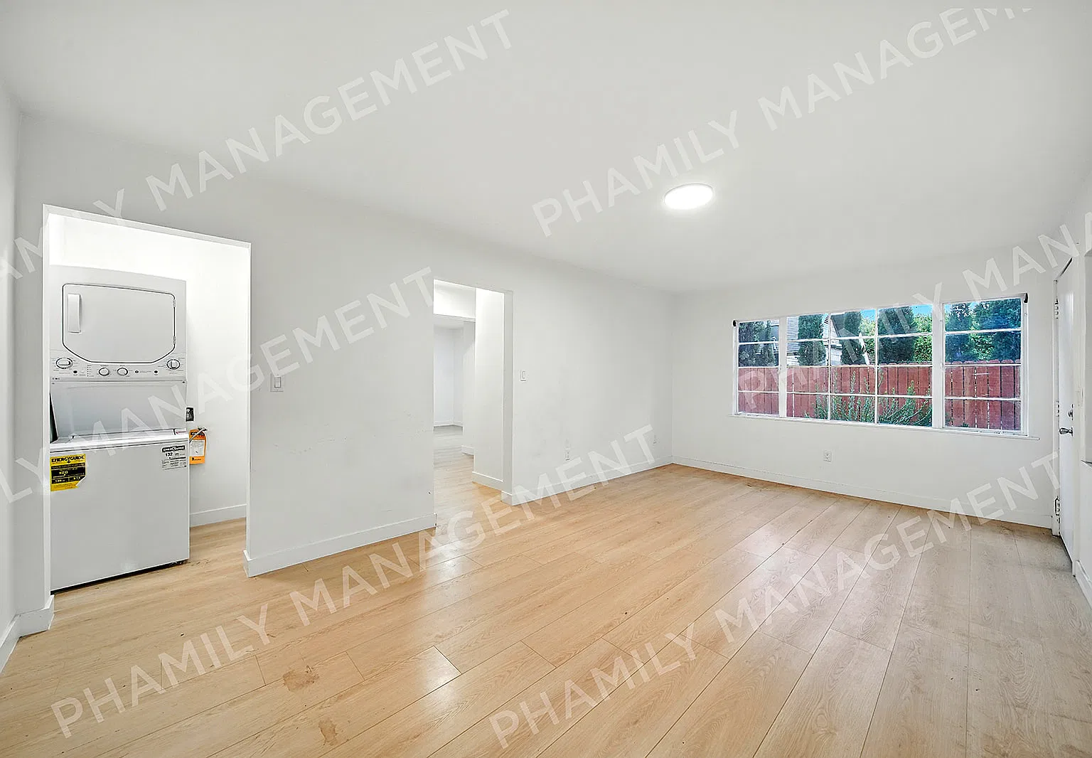 2 bed, 750 sqft, $2,600 — Photo 2