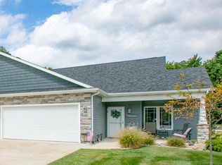 111 Lexington Pointe Dr #17, Niles, MI 49120