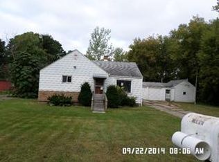 950 Swanson Rd, Saginaw, MI 48609