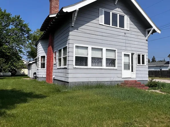 150 2nd St N, Middle River, MN 56737