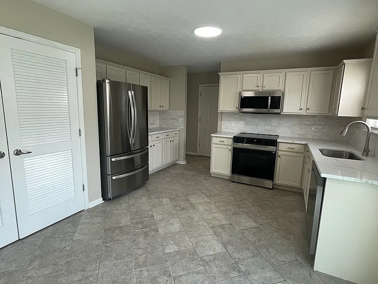 6745 Ennis Way — Photo 5