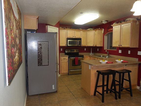 3rd image of 946 W 630 S Unit 42