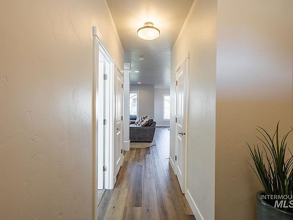 4th image of 18329 Arch Haven Way