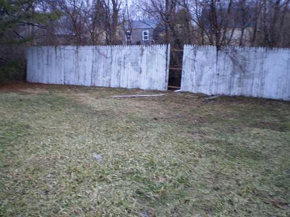 2nd image of 3413 Ireland Dr