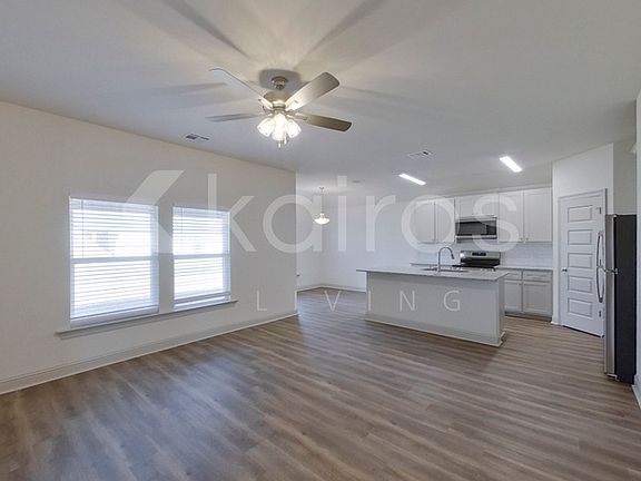 2nd image of 17611 Carlisle Ave