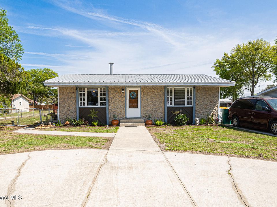 1st image of 2953 Easy St