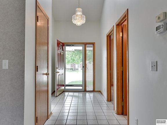 3rd image of 15614 Edna Cir