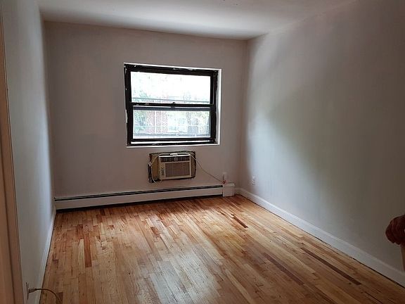 3rd image of 25-33 21st St #1E