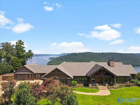 804 Gerald Bryant Rd, Guntersville, AL 35976