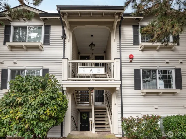 12404 E Gibson Rd #A304, Everett, WA 98204
