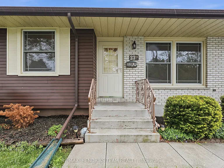 23 Crescentwood Dr — Photo 6