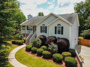 852 Broken Arrow Ln, Winder, GA 30680