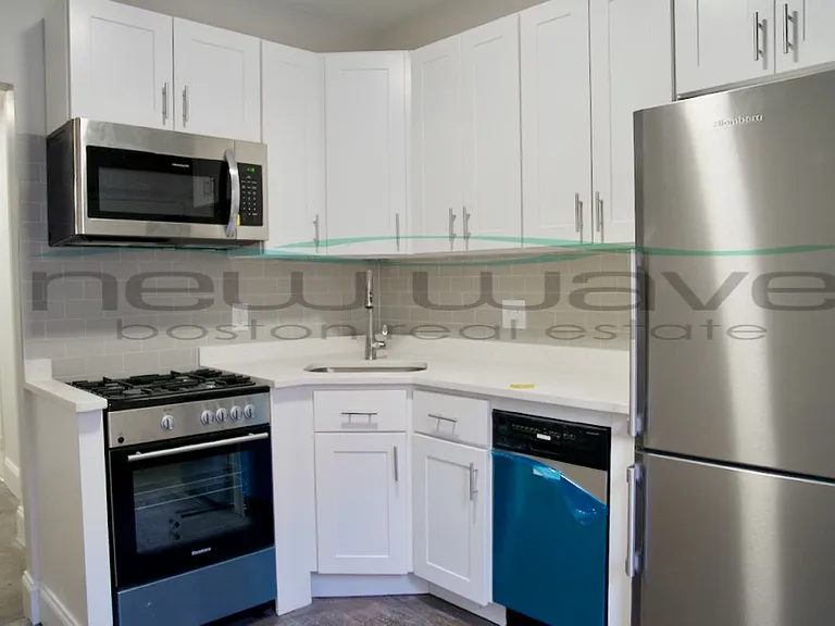 38 Clearway St #2 — Photo 11
