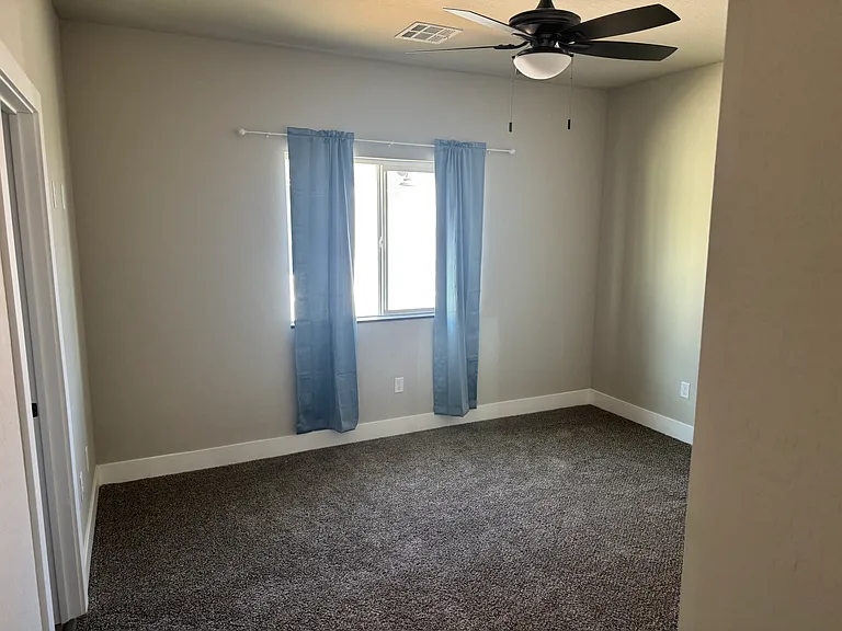 1341 E Arrowhead St #2 — Photo 24