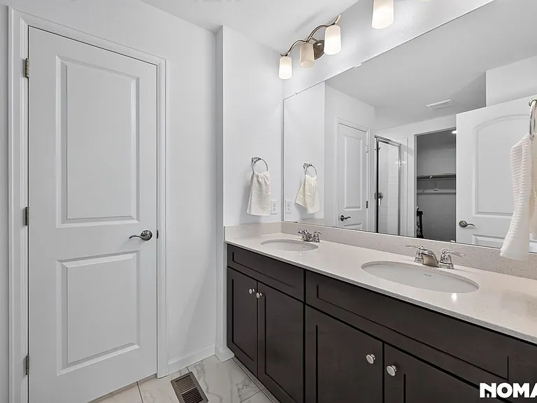 18274 Martinello Dr — Photo 19