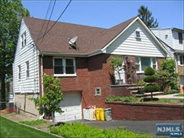 2nd image of 529 5th St