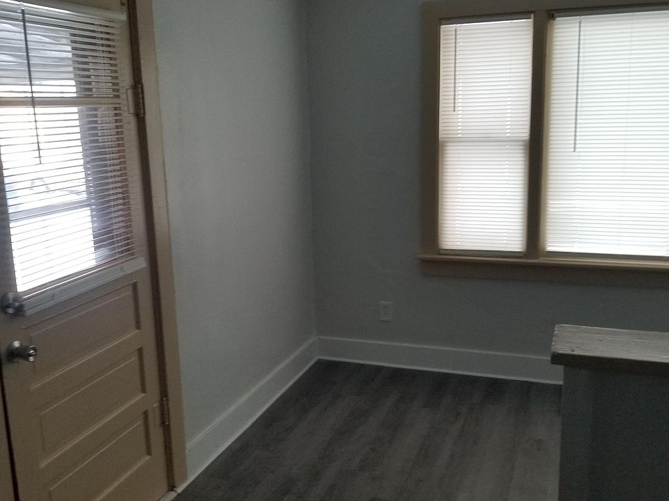 2nd image of 1230 Pearl St #4