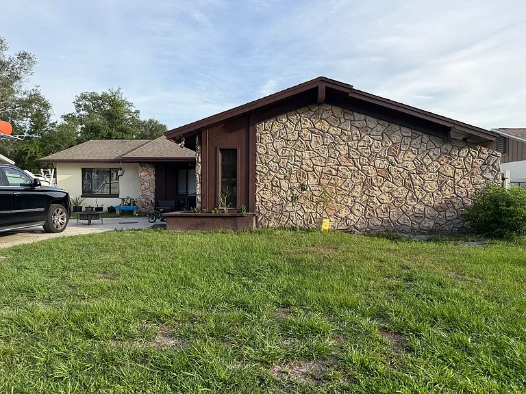 819 Pebblewood Dr — Photo 40