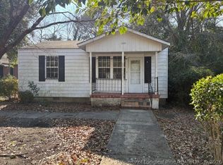 1909 Harris St, Fayetteville, NC 28301