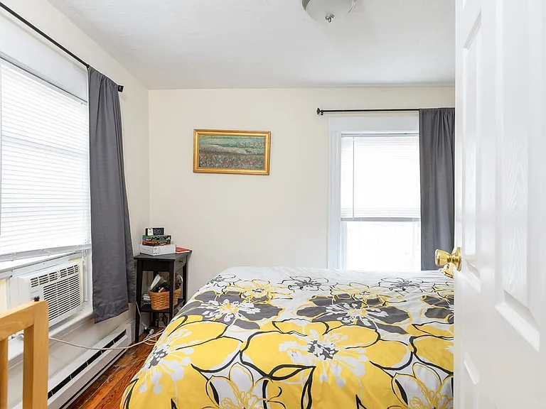 720 Massachusetts Ave #6 — Photo 2