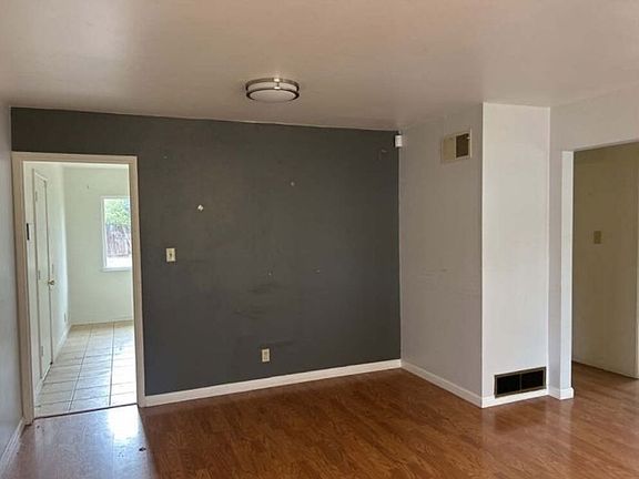Additional Living Room