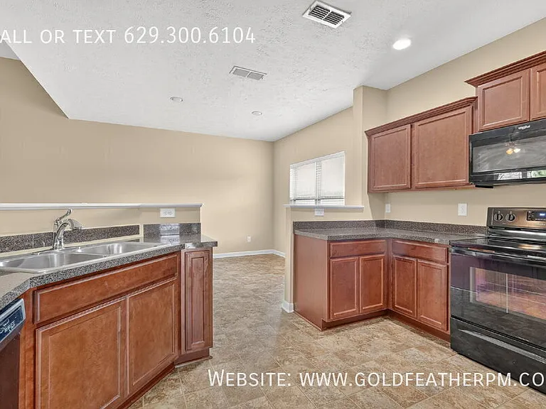 1333 Bombadil Ln — Photo 13