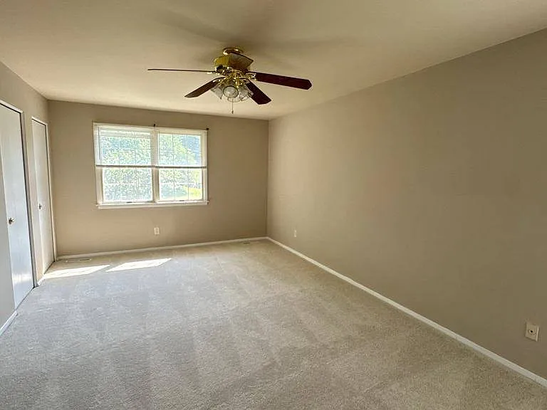 10024 Century Dr — Photo 15