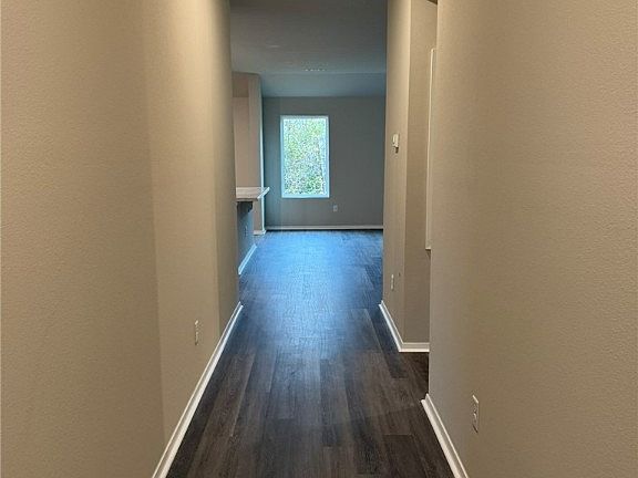 5th image of 750 S Excelsior Dr